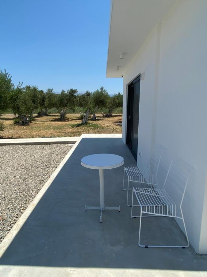 Lefko Apartments Tavronitis  Bagian luar foto