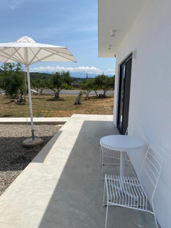 Lefko Apartments Tavronitis  Bagian luar foto